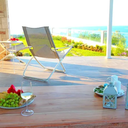 Paliouri Sea Lounge By Luxlikehome *