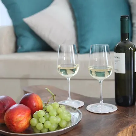 Sea Lounge By Luxlikehome